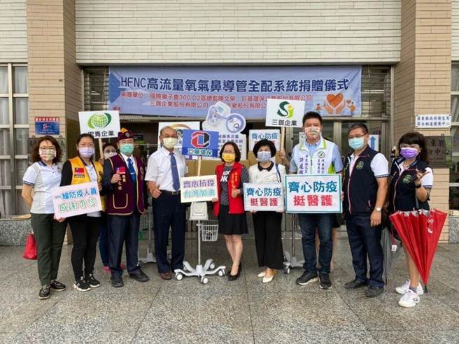 （國際獅子會等企業界紛捐贈防疫物資給屏東縣政府。圖:屏東縣政府提供） 