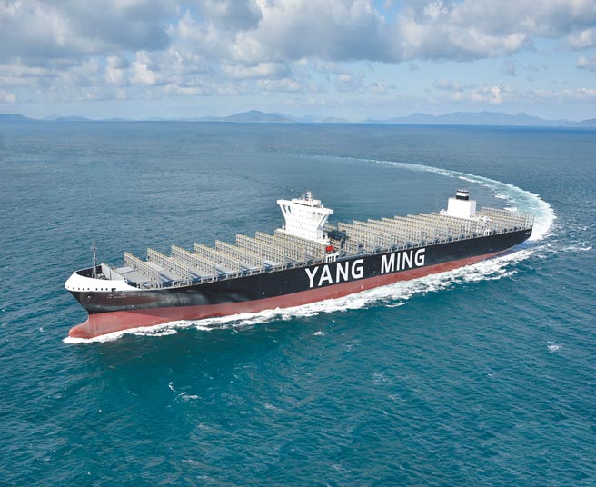 全球運價持續噴高，陽明海運前董事長謝志堅表示，第3季是傳統旺季，運價欲跌不易，第4季雖是淡季，但相較於去年第4季仍高。（陽明提供）