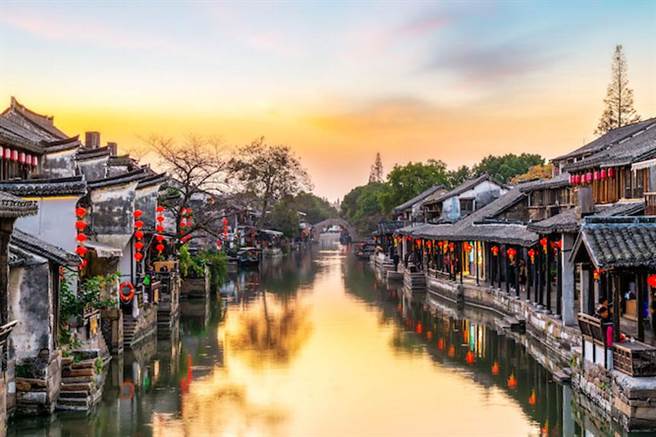 浙江的水乡古镇风景，是来这里旅游的经典印象。　图：Shutterstock╱来源