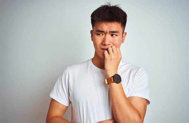 進入7月，僅有巨蟹座的人財運吉凶參半，其餘皆弱，容易有入不敷出的情況。（圖／Shutterstock）
