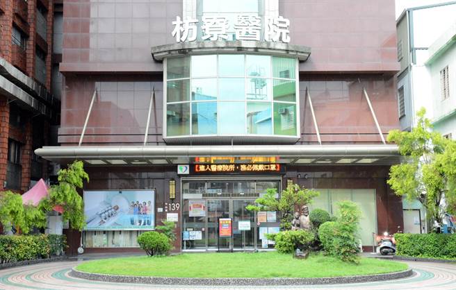 祕魯嬤孫與果農夫妻在枋寮醫院足跡重疊，恐就是此刻感染。(林和生攝)