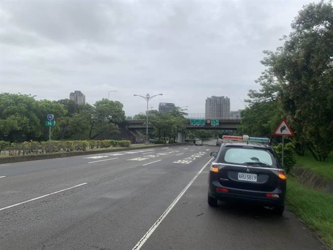 台中市政府警察局为强化交通事故防制，于6月21日至27日实施为期一周机动测照大执法专案。（台中市警察局提供／冯惠宜台中传真）