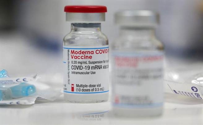 由於越南面臨新一波疫情，美國將贈300萬劑莫德納疫苗到越南。（圖／路透社）