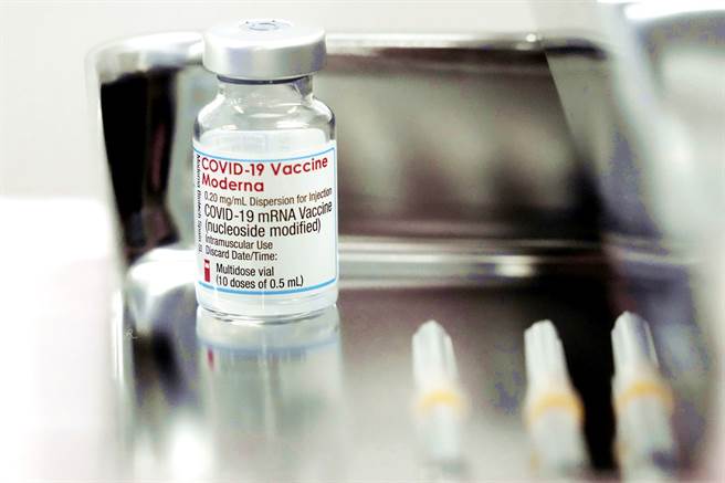 美国制药厂莫德纳（Moderna）29日宣布，莫德纳疫苗能对包括Delta在内等多种变种新冠病毒产生抗体。（资料照／美联社）