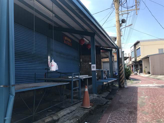 枋山乡2村解封首日，市场摊商没开，居民生活仍不便。（谢佳潾）