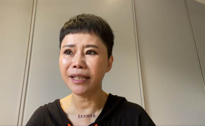 詹雅雯因得帕金森氏症心情不佳，得靠吃抗郁药抑制。（图／fb@詹雅雯）