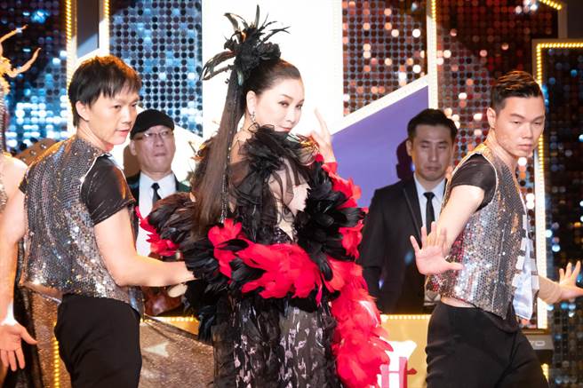 张琼姿本色客串演出《黄金岁月》。（民视提供）