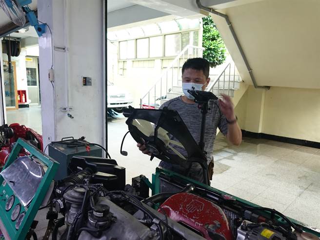 中山工商线上课程按表操课。（校方提供）