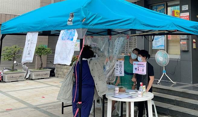 勞動部安心即時上工計畫，媒合求職者到公部門協助防疫工作。（廖素慧攝）