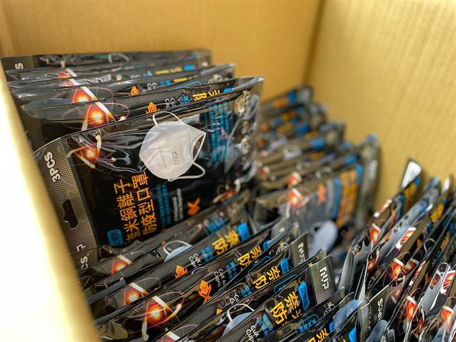 N95等級的口罩，讓第一線人員有比較好的防護。（市議員黃健豪提供）