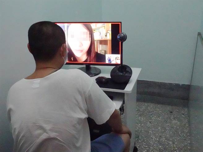 苗栗看守所因疫情停止收容人会面，另开放视讯安抚收容人情。（苗栗看守所提供／谢明俊苗栗传真）