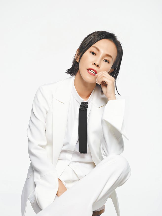 彭佳慧力挺家鄉果農。（索尼音樂提供）