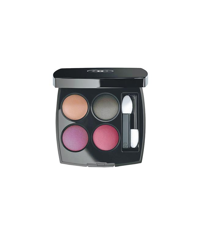 香奈兒四色眼影#378平靜（限量），2300元。（香奈兒提供）