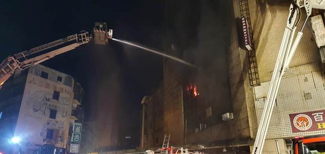 彰化地标四度遭火焚，閒置15年重翻身又遇最惨火劫。(彰化踢爆网/吴敏菁彰化传真)