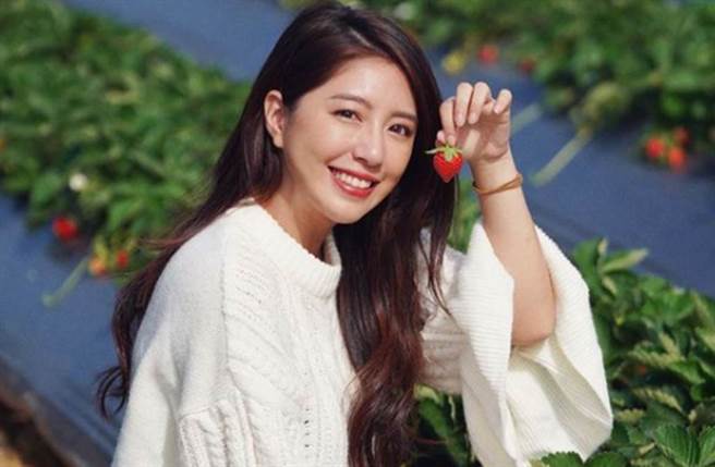 辜莞允長相甜美，擄獲一票粉絲的心。（圖／nolovehowll IG）