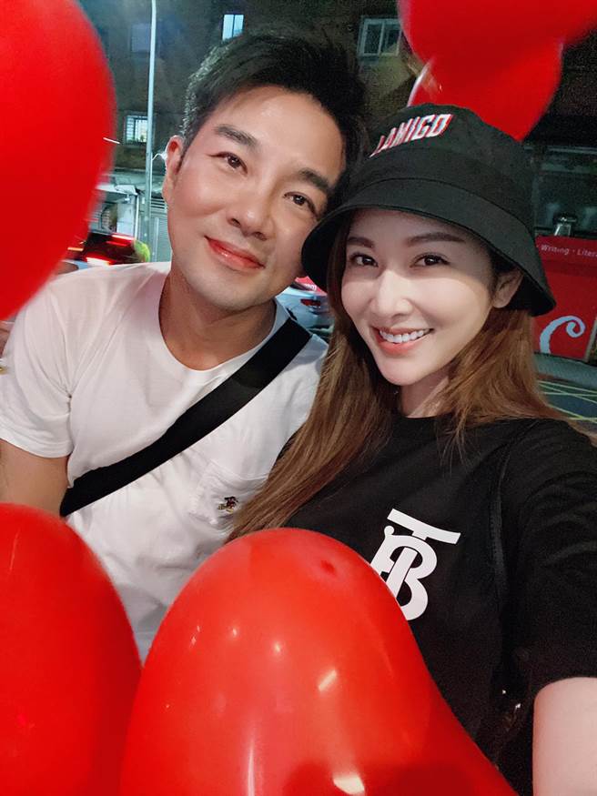 谢承均和曾莞婷以兄妹互称。（图／FB@谢承均）