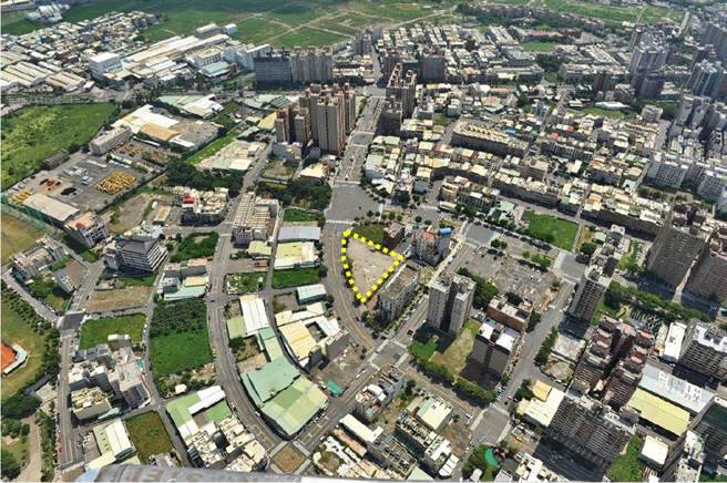 高雄都市计画委员会6月30日审议通过内政部所提的左营福山段社会住宅都变案。（高市府都发局提供／洪浩轩高雄传真）