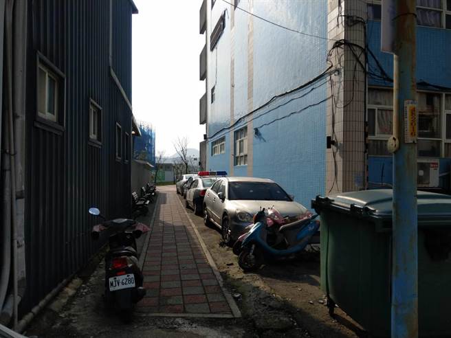 金山分局旁通道狭窄，将重整拓宽。（金山区公所提供）