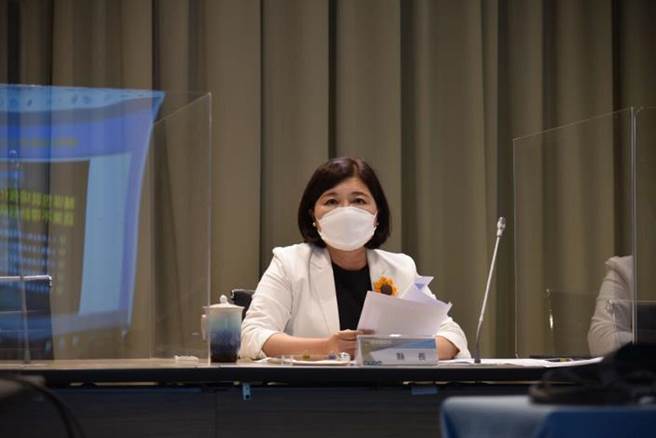 云林县长张丽善宣布夜市将微解封，4日西螺镇东南夜市进行示范。（云林县政府提供／张朝欣云林传真）