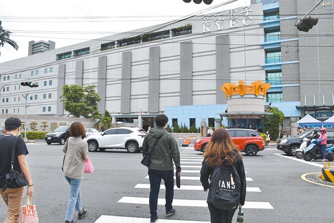 苗栗县昨日新增2人确诊，都是先前确诊的京元电员工家人。（谢明俊摄）