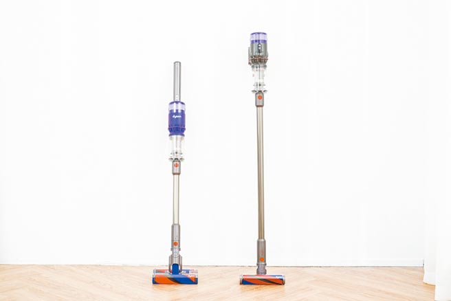 Dyson Omni-glide无线吸尘器系列（左），定价1万4900元起；Dyson Micro1.5kg无线吸尘器系列，定价1万3900元起。（Dyson提供）