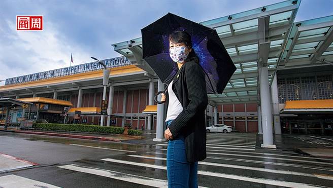 女機師載莫德納回台，39天回不了家的豁達告白。（圖/商業周刊提供）
