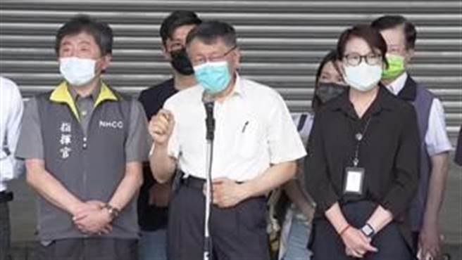 羅文嘉：沒有普篩，感染者將無預警擴散。本報資料照