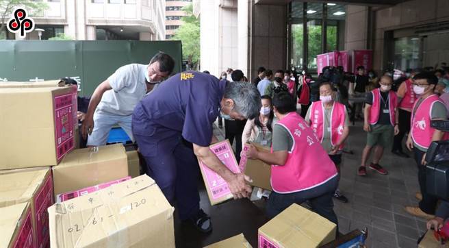 中选会今日宣布今年四项公投因疫情影响延期至12月18日举行。（报系资料照）