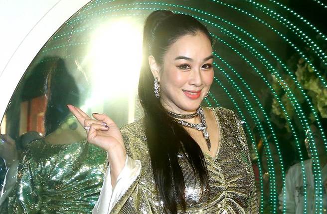 女星锺丽缇。(图/ 摘自锺丽缇微博)