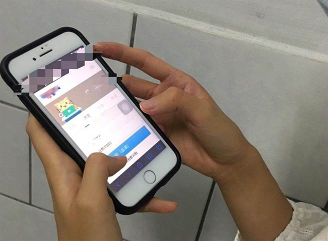 小心！新冠疫情下的另类灾情，孩子使用您的手机平板购买高额游戏点数了吗？！（台中市府提供／卢金足台中传真）