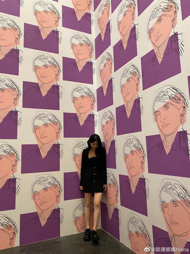 欧阳娜娜的精修照和生图几乎没差异。（图／翻摄自微博）