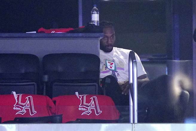 里歐納德是否繼續待在快艇充滿變數。(美聯社資料照)