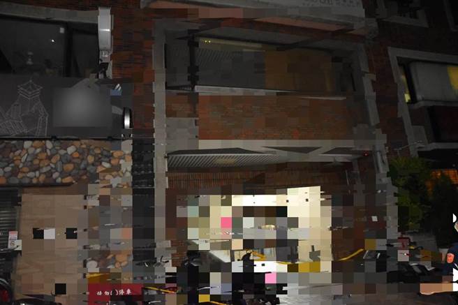 台中市5日凌晨在西屯区一处社区大楼，发生一起妇人坠楼案，警方接获通报到场发现，头身分离倒卧于人行道。（民眾提供／卢金足台中传真）