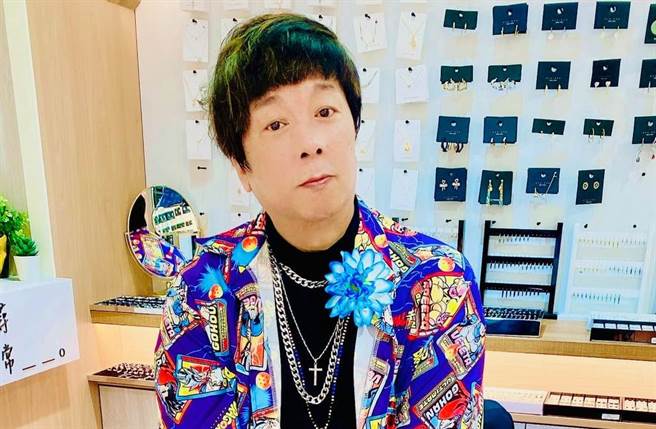 曹西平常分享生活大小事，和粉丝互动热络。（图／翻摄自脸书）