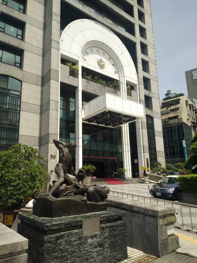 北市警察局交通大队事故处理组表示，行人穿越道的范围并没有容许值，警方依法开单并无错误。（图：本报资料照）