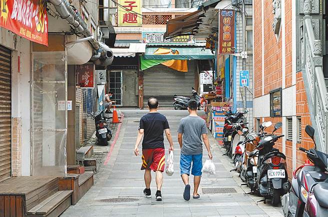 台湾新冠疫情能在短时间内获得控制，与民眾高度自制力有关。（资料照）