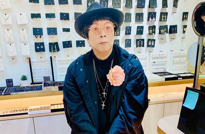 曹西平常在社群网站分享生活日常。（图／曹西平的粉丝爱团脸书）