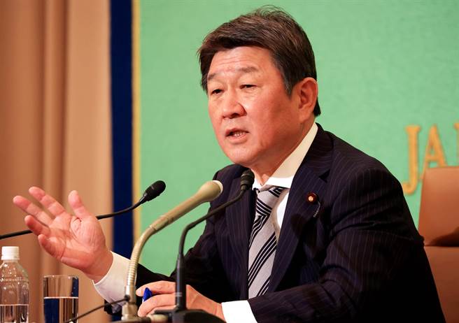 日本外务大臣茂木敏充6日宣布，将在8日追加提供113万剂AZ疫苗给台湾。（资料照／TPG、达志影像）