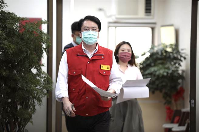 基隆市长林右昌表示，现在谈到特权疫苗只会想到「好心肝」事件。（基隆市政府提供／陈彩玲基隆传真）