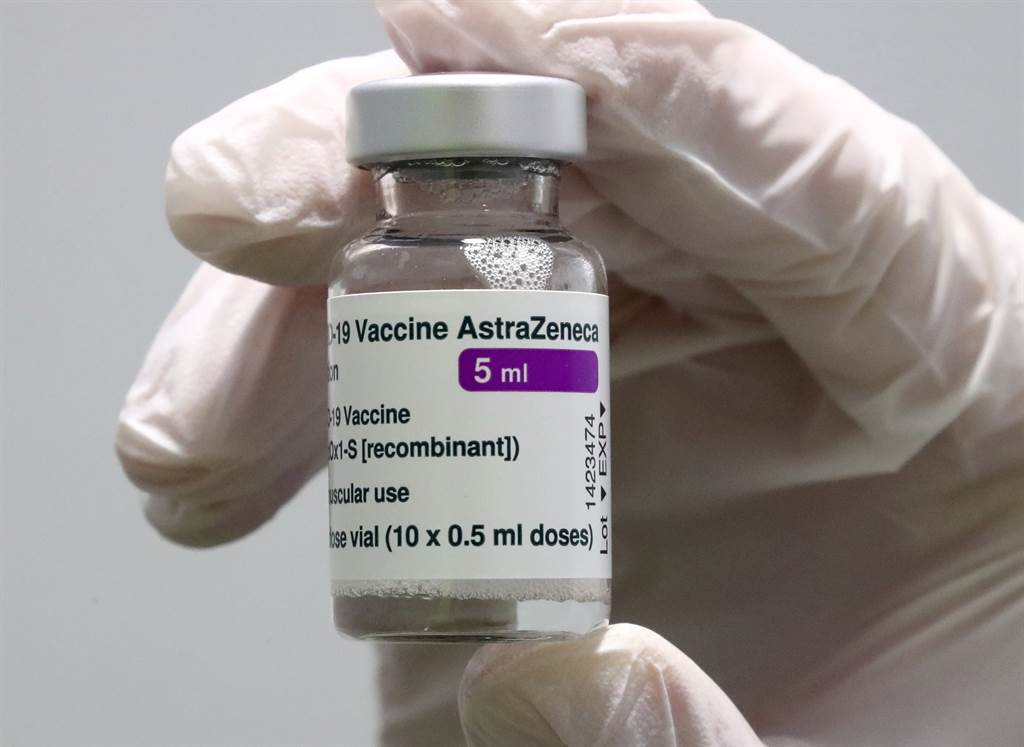 泰国研究科兴疫苗和AZ疫苗混打的成效，初步显示混打者的免疫力比接种2剂科兴的人高出8倍。图为AZ疫苗。（图／美联社）(photo:ChinaTimes)