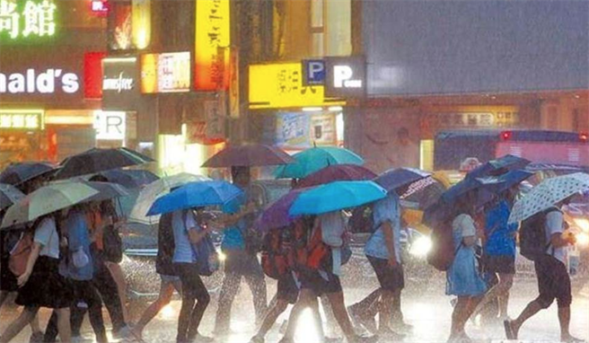 小暑到！今中部以北午后雷雨可能持续下到晚上。（资料照）
