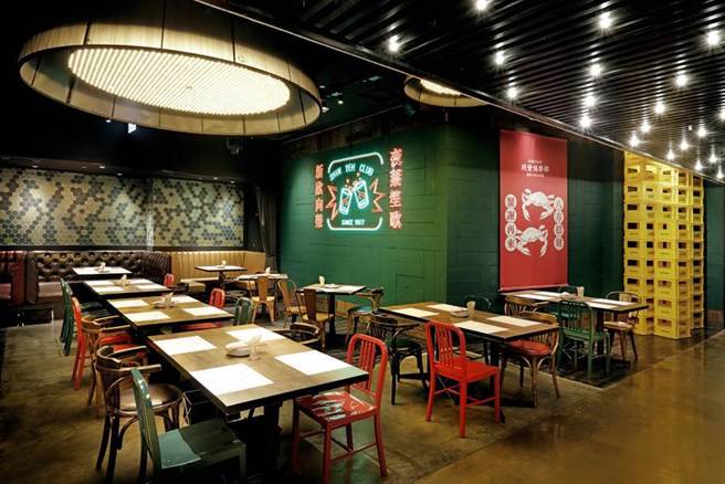 防疫三級警戒衝擊餐廳，開在信義區微風南山atre百貨的台味餐酒館「欣葉俱樂部」將於今（7/7)日下午公告熄燈。（圖／欣葉集團）