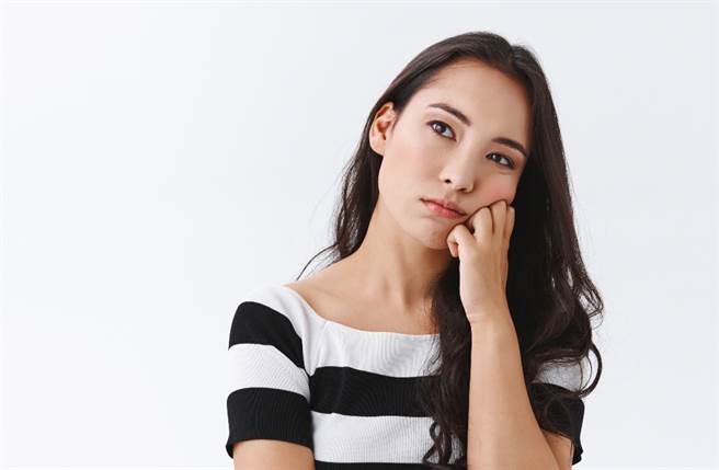 射手座、牡羊座、天秤座、水瓶座下半年財運較差，建議投資或創業前皆要謹慎評估，以免破財。（圖／Shutterstock）
