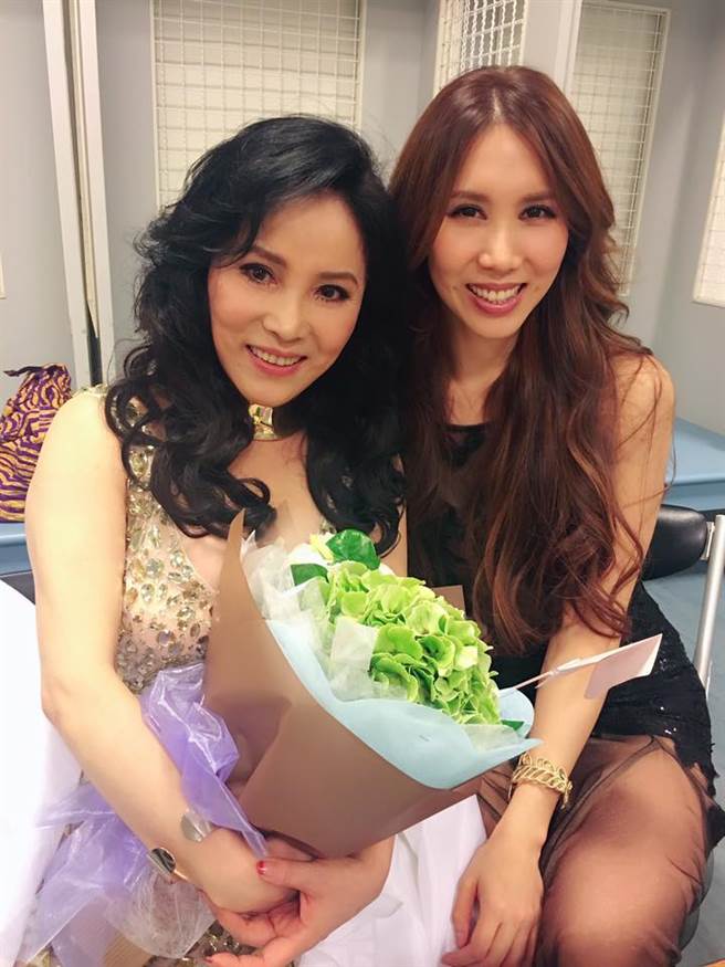 李亚萍非常担心余苑绮的病情。（图／FB@余苑绮）