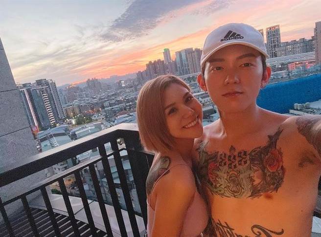蕾菈和湯宇認愛後，感情穩定發展。（圖／翻攝自IG）