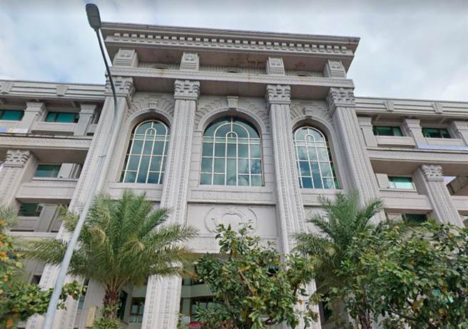 镜电视证实公司1员工今（7日）确诊，即刻安排全体同仁PCR筛检。(翻摄Google Maps)