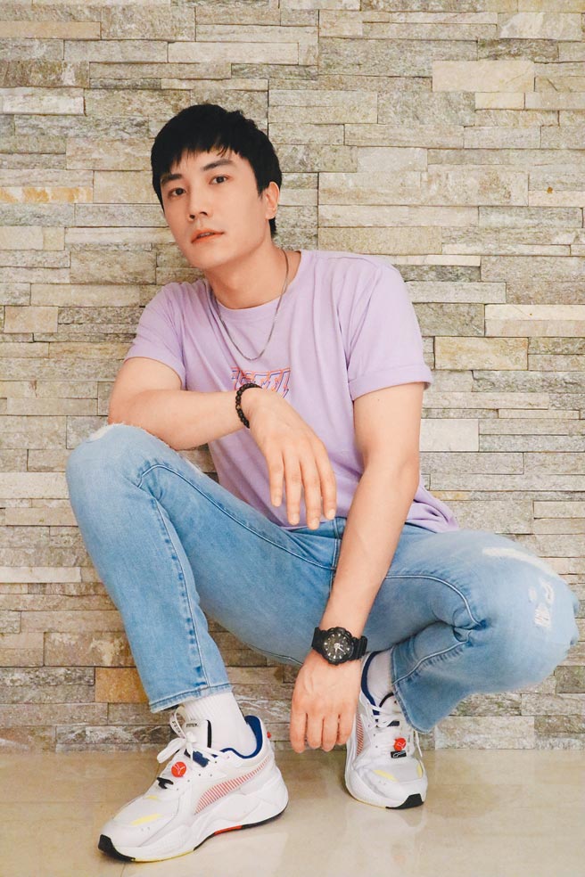 金在勳說的一口流利中文，時常在網路翻唱歌曲。（嚞娛樂提供）