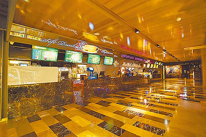 喜樂時代影城目前已做好全面的防疫措施，等待解封迎接客人進戲院。（資料照片）