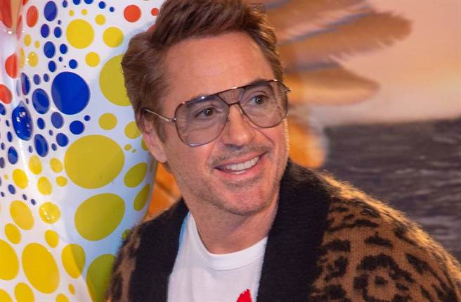 小劳勃道尼父亲过世。(图／达志影像)