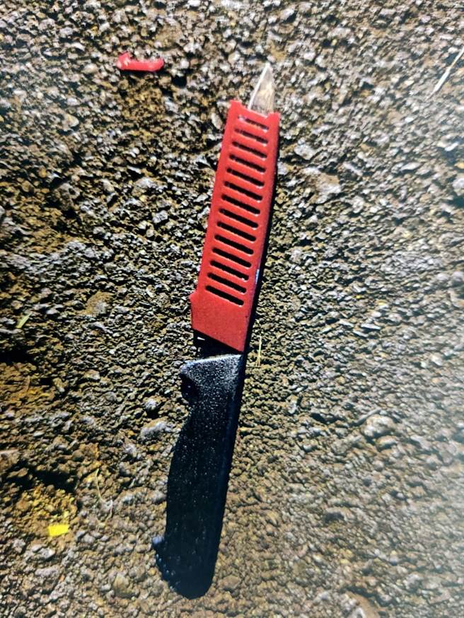 杨姓新进员工持水果刀刺伤资深同事。（民眾提供／王文吉台中传真）